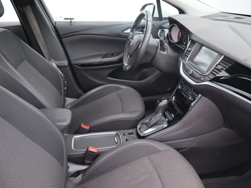 Opel Astra, 2017