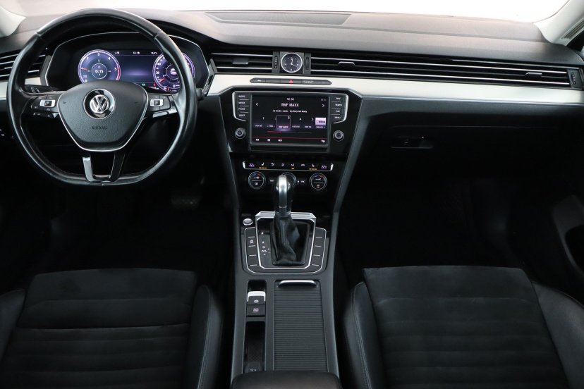 Volkswagen Passat, 2015