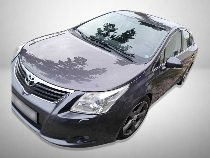 Toyota Avensis, 2010