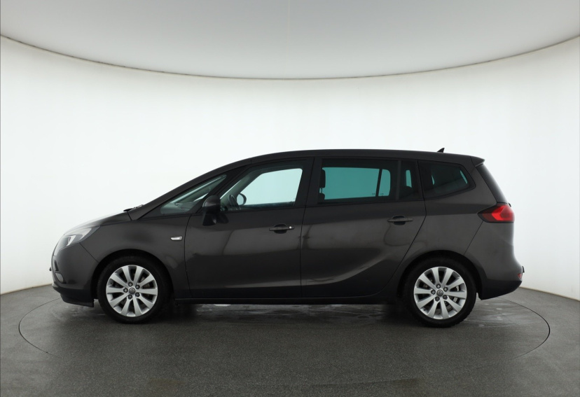 Opel Zafira, 2015