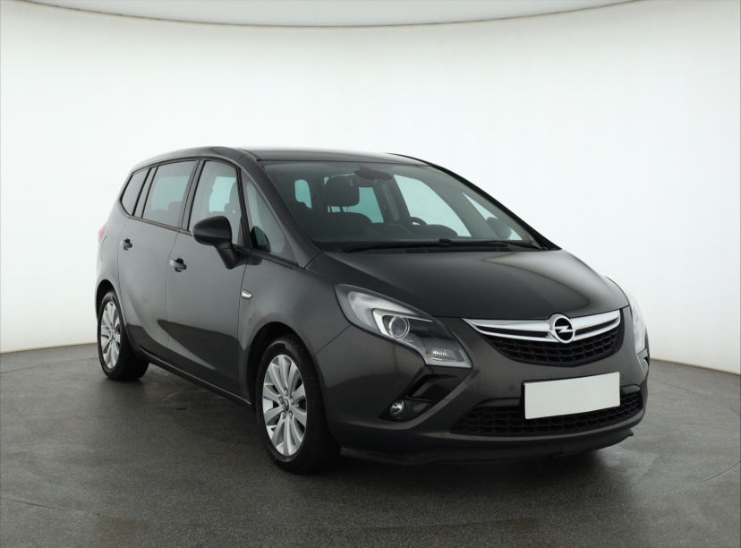 Opel Zafira, 2015