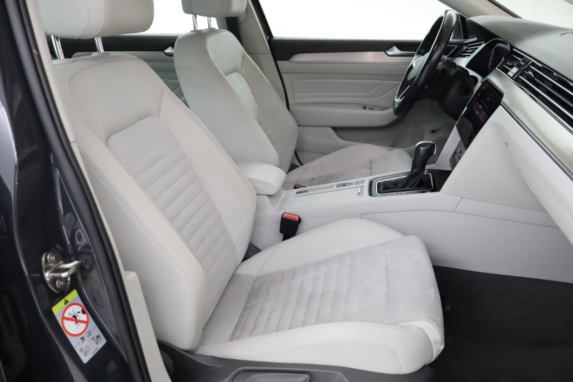 Volkswagen Passat, 2020