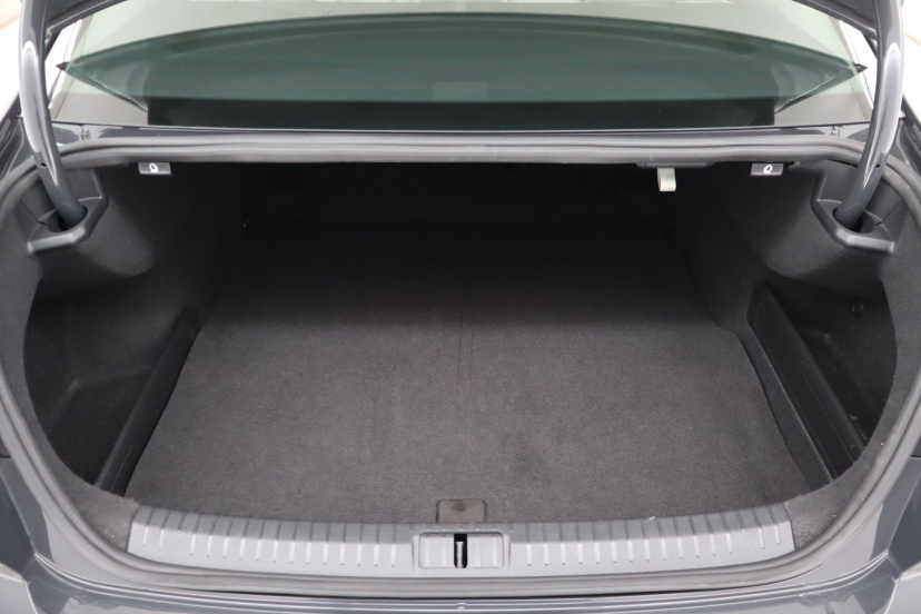 Volkswagen Passat, 2020