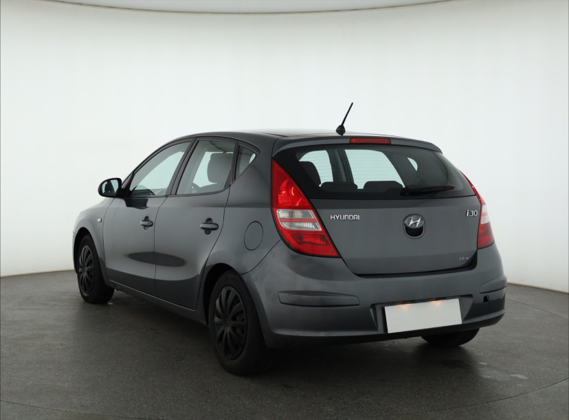 Hyundai i30, 2010