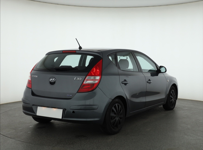 Hyundai i30, 2010