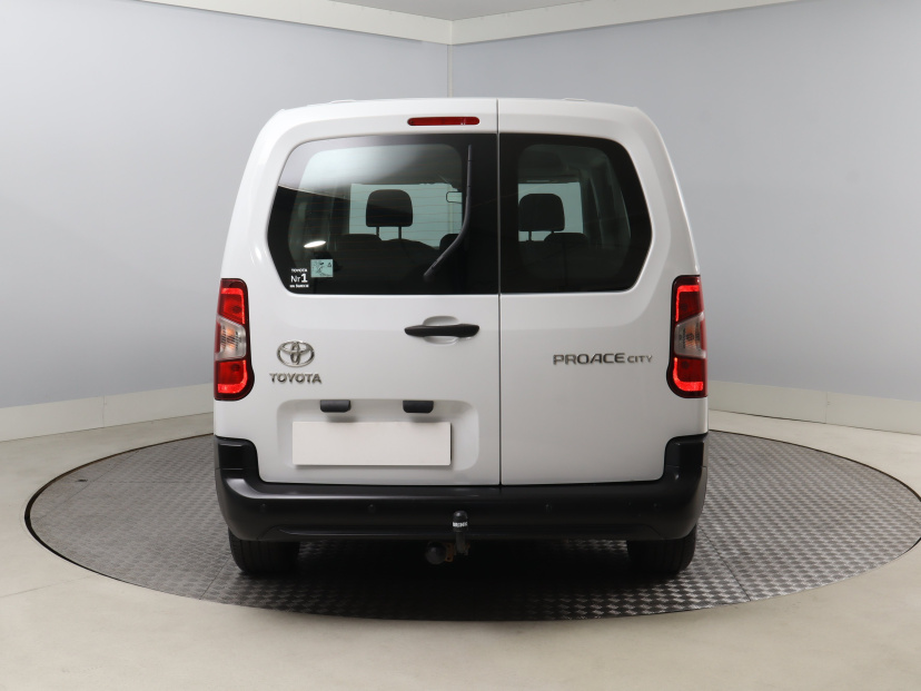 Toyota ProAce City Verso, 2023