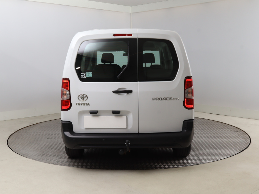 Toyota ProAce City Verso, 2023