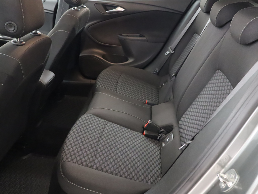 Opel Astra, 2018