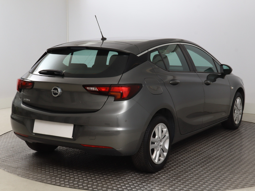 Opel Astra, 2018