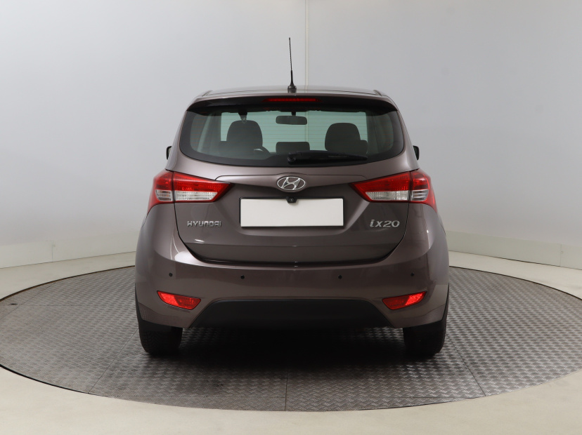Hyundai ix20, 2015