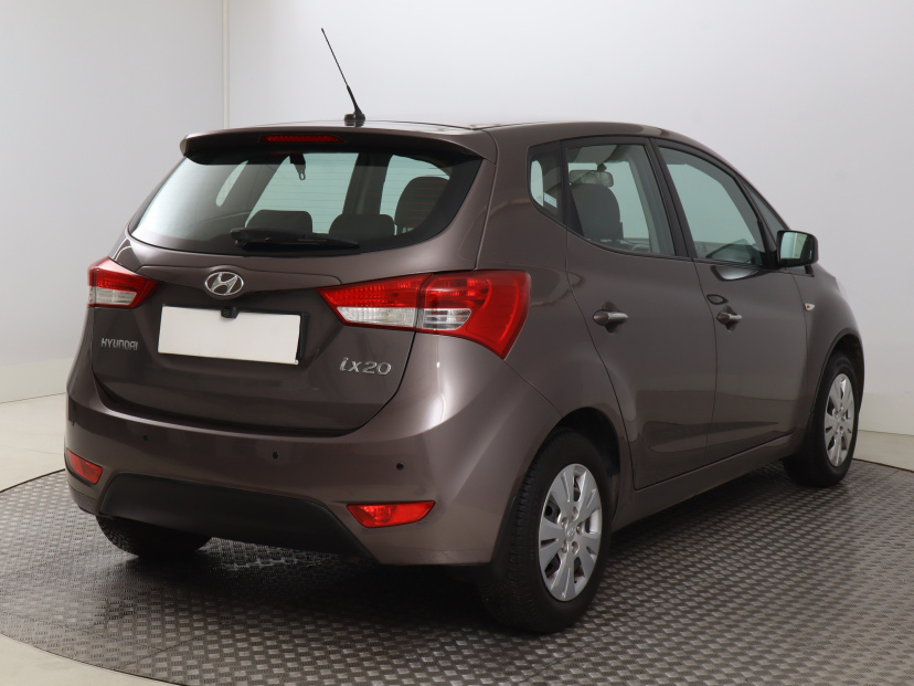 Hyundai ix20, 2015