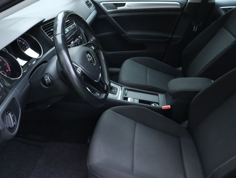 Volkswagen Golf, 2017