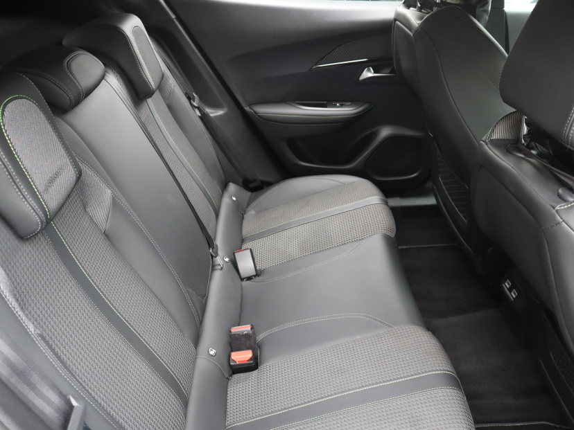 Peugeot 2008, 2021