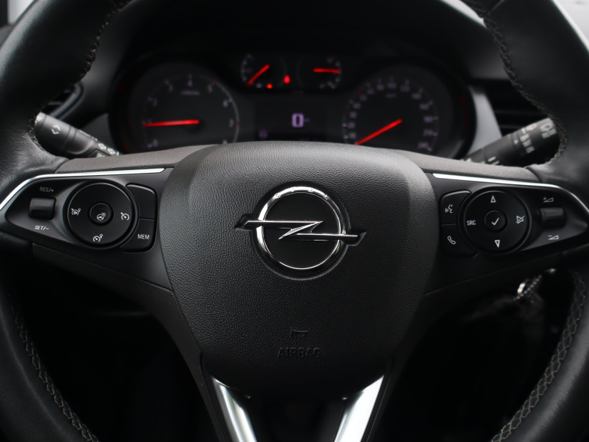 Opel Crossland, 2024