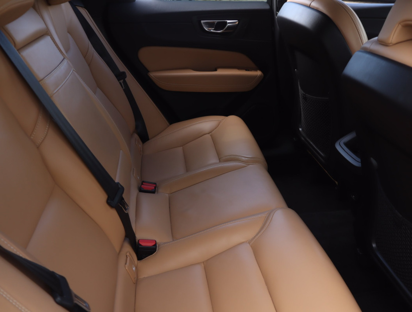 Volvo XC60, 2021