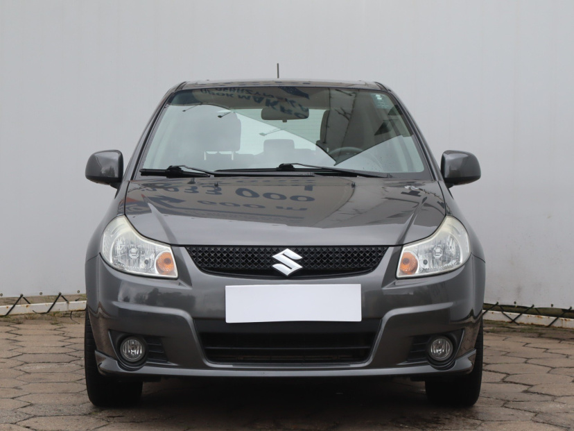 Suzuki SX4, 2010