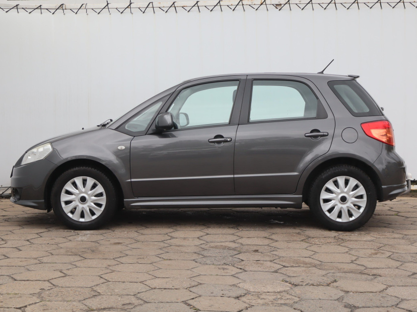 Suzuki SX4, 2010