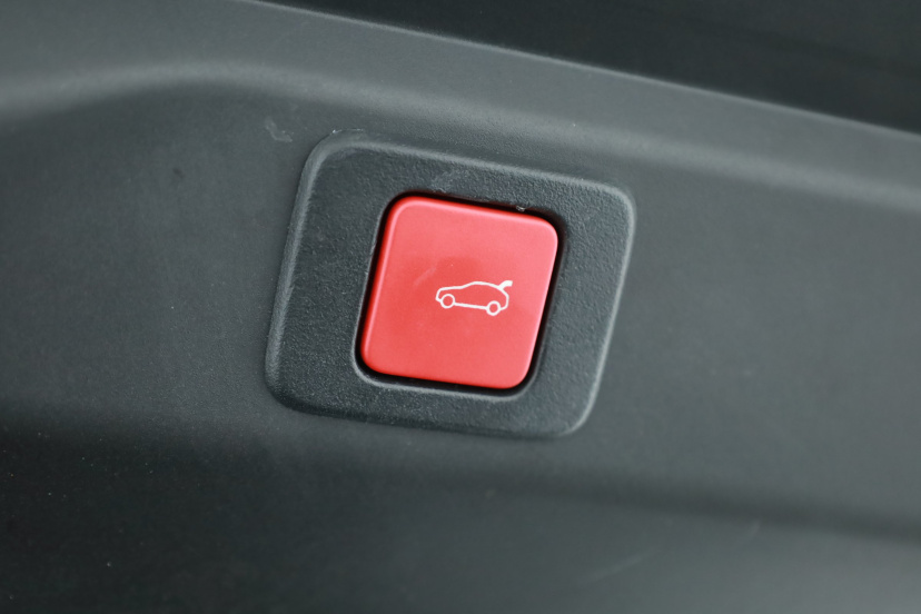 Peugeot e-3008, 2024