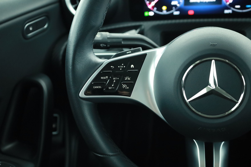 Mercedes-Benz CLA, 2025