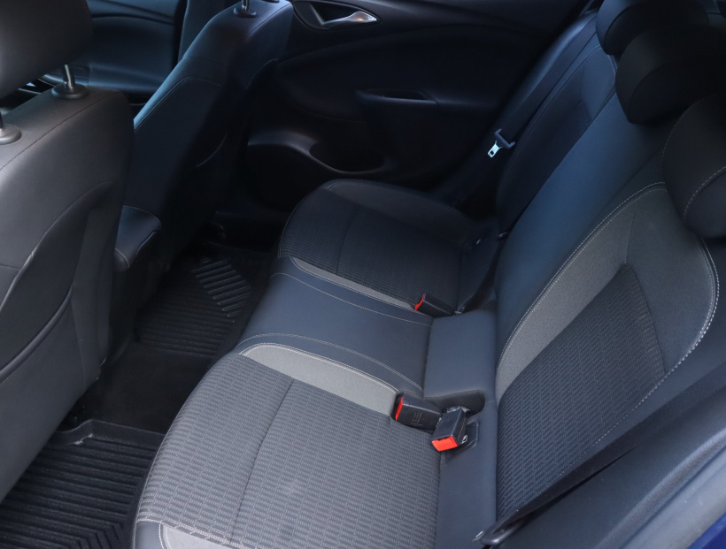 Opel Astra, 2019
