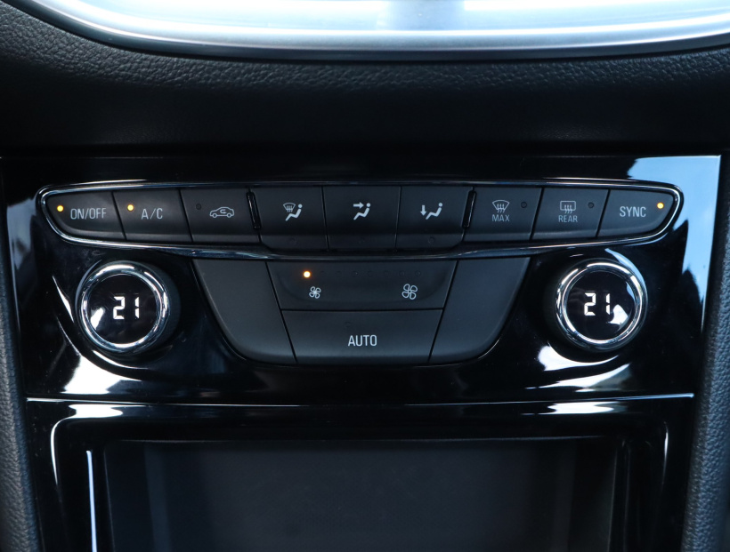Opel Astra, 2019