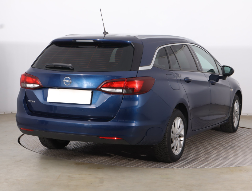 Opel Astra, 2019