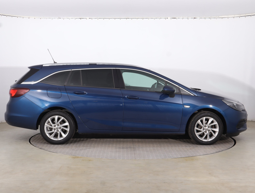 Opel Astra, 2019