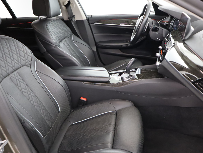 BMW 5, 2019