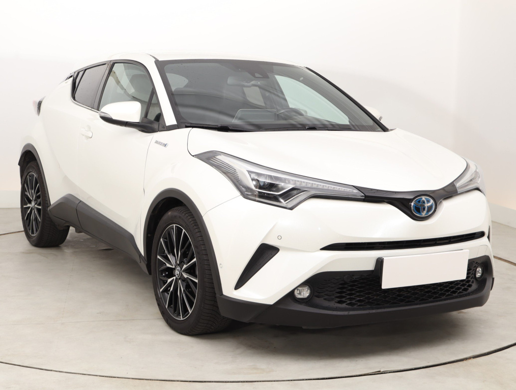 Toyota C-HR, 2017
