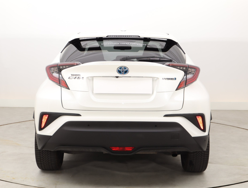 Toyota C-HR, 2017