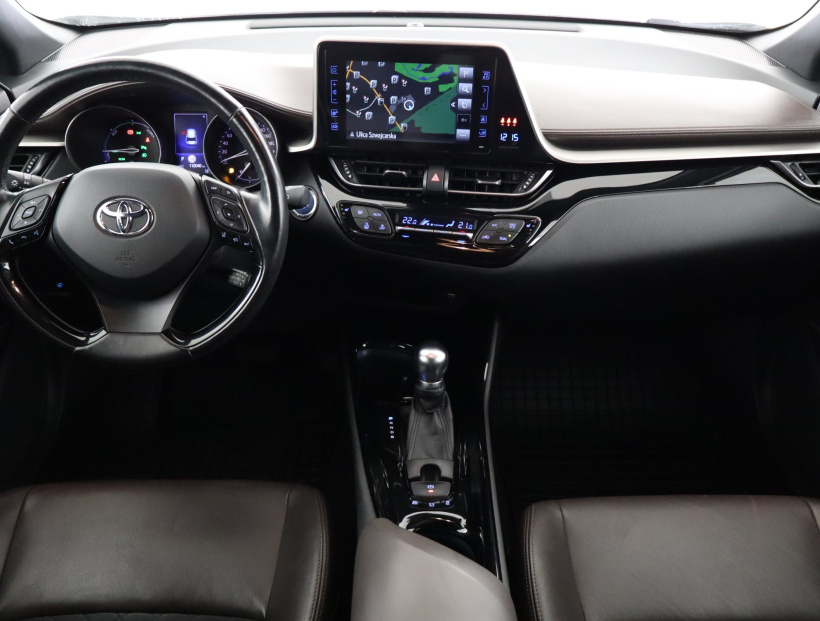 Toyota C-HR, 2017