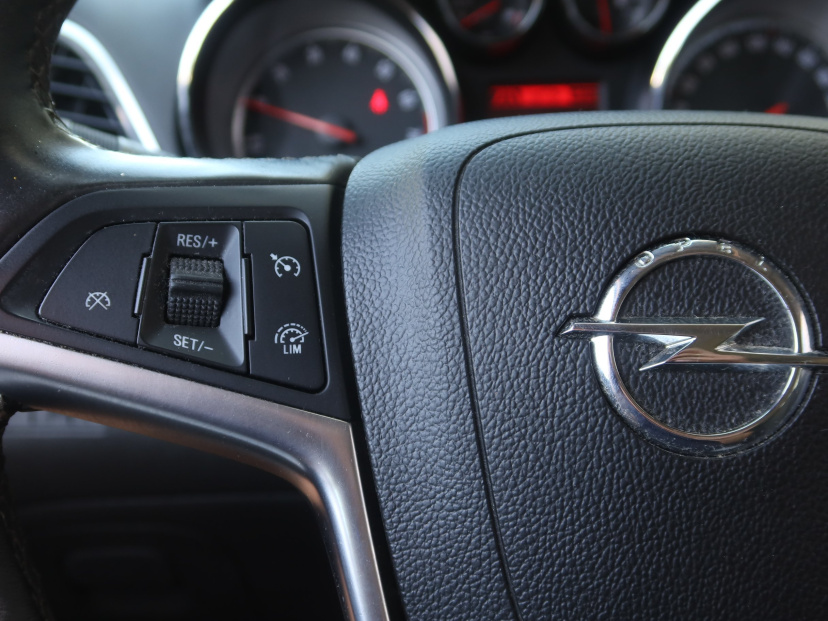 Opel Mokka, 2014
