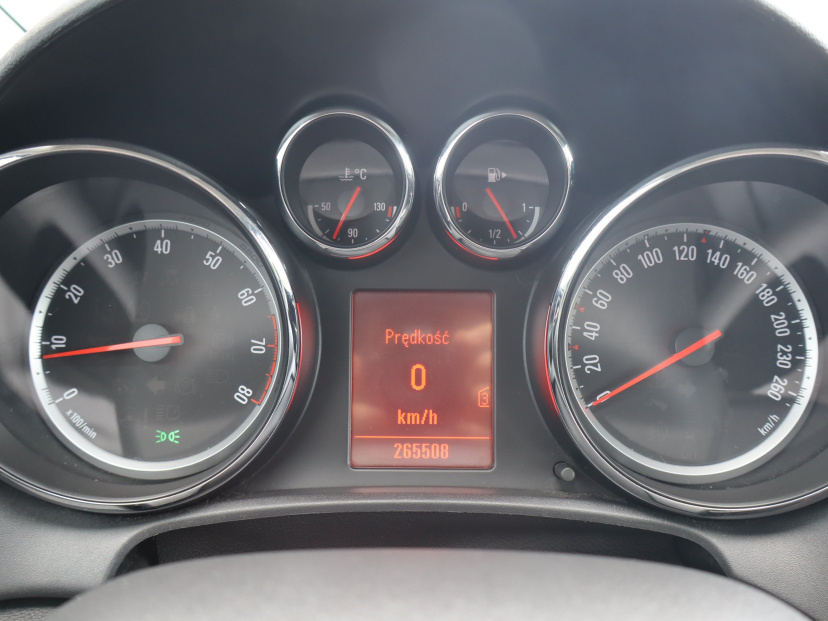 Opel Astra, 2010