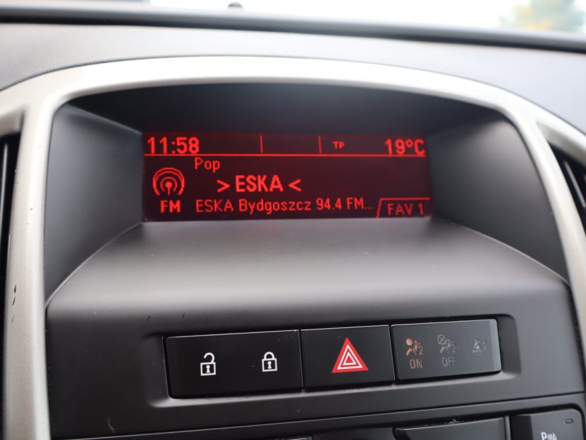 Opel Astra, 2010
