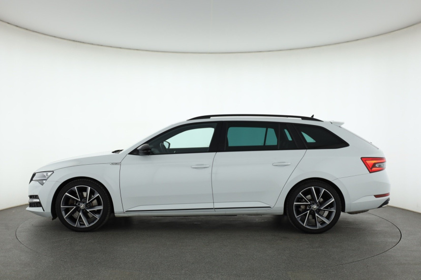 Škoda Superb, 2021