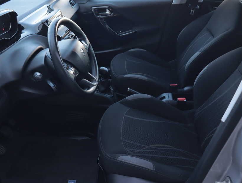 Peugeot 208, 2014