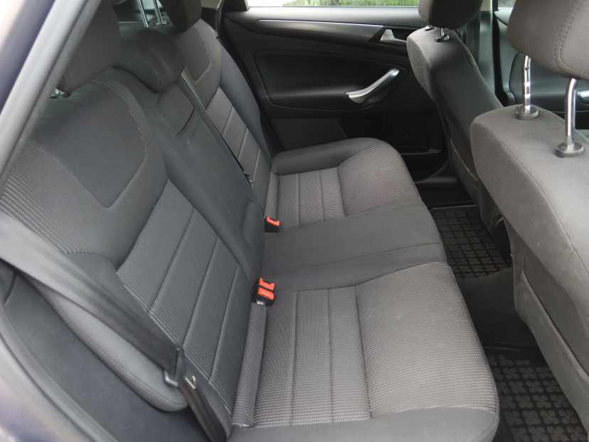 Ford Mondeo, 2011