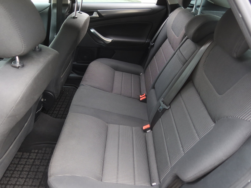 Ford Mondeo, 2011