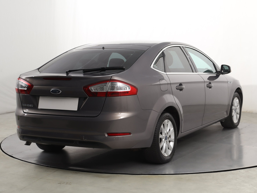 Ford Mondeo, 2011