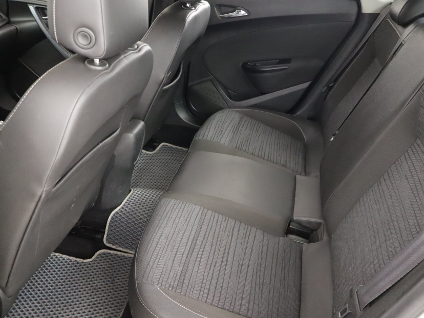 Opel Astra, 2017