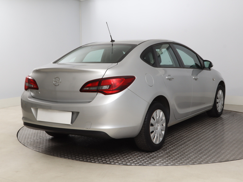 Opel Astra, 2017