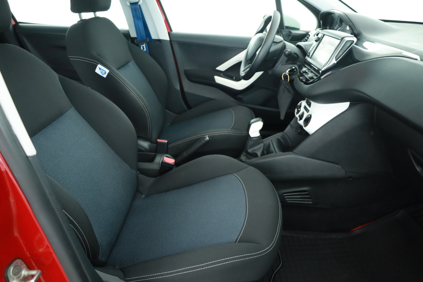 Peugeot 208, 2016