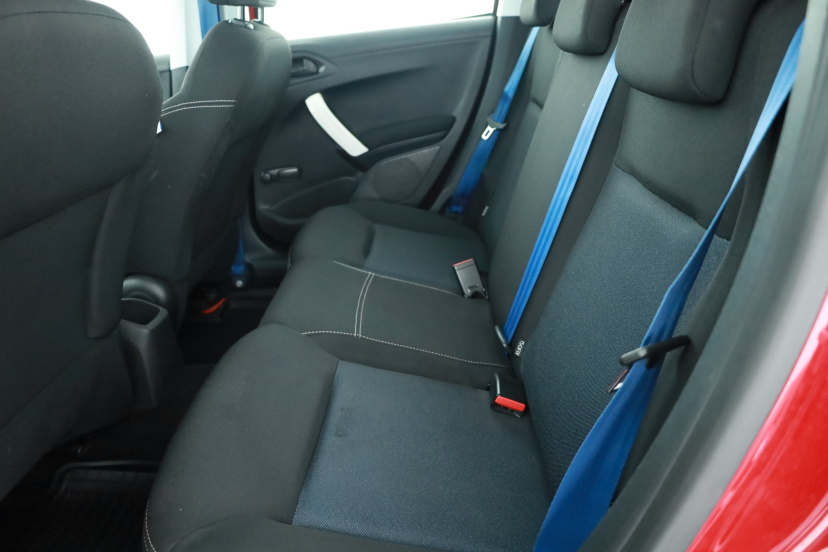 Peugeot 208, 2016