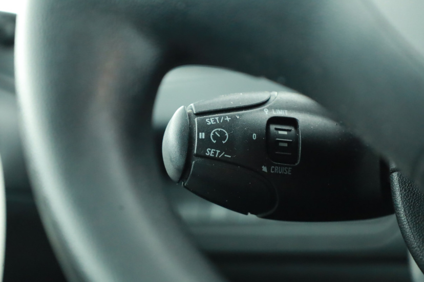 Peugeot 208, 2016