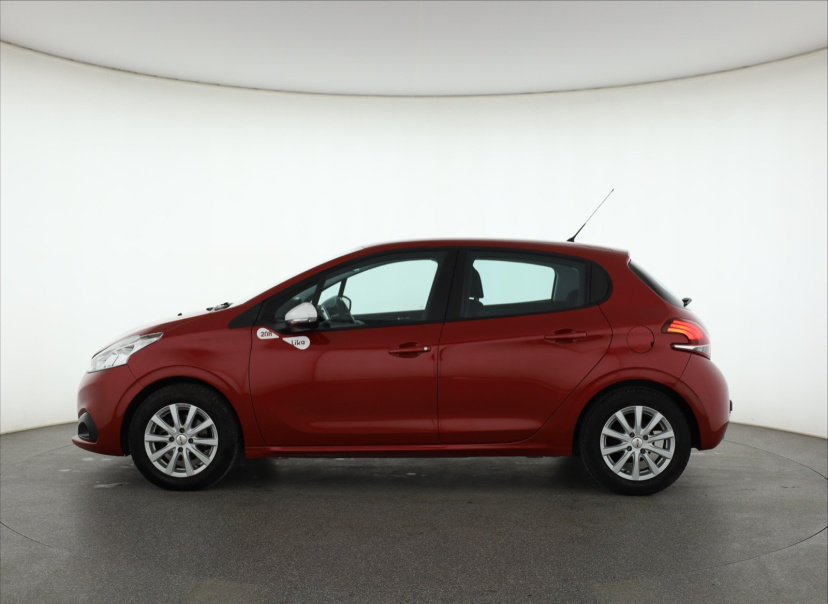 Peugeot 208, 2016