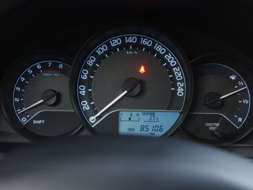 Toyota Auris, 2015