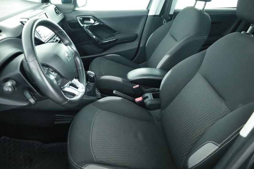 Peugeot 208, 2016