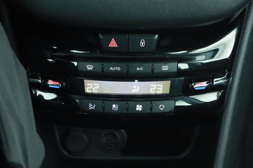 Peugeot 208, 2016