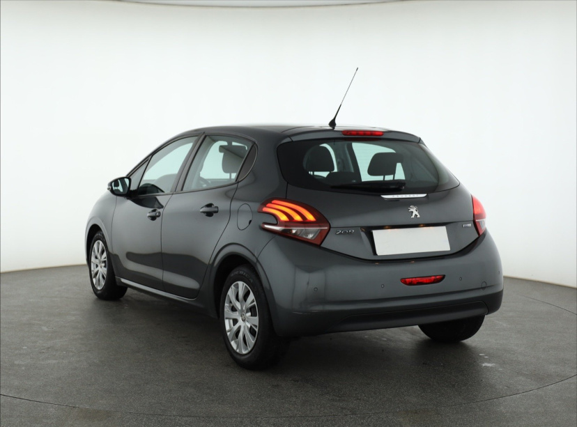 Peugeot 208, 2016