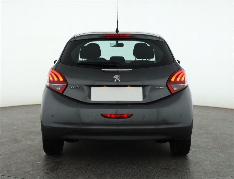 Peugeot 208, 2016
